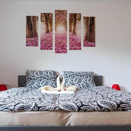 Apartma Rozle Мойстрана Екстер'єр фото